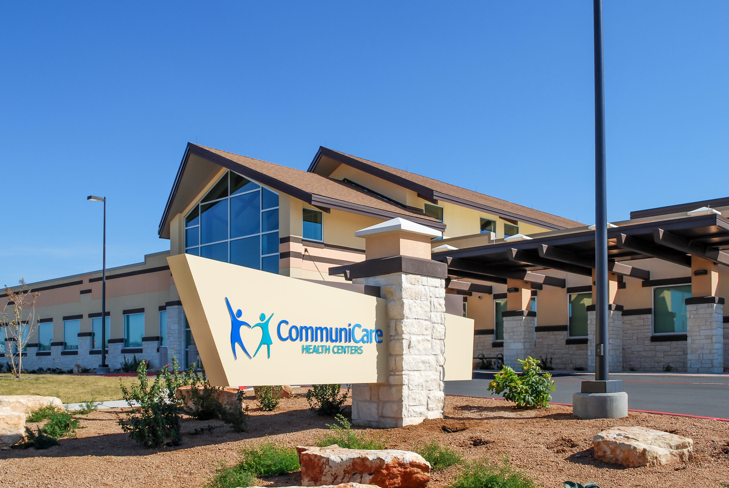 Exterior picture of CommuniCare's Kyle Campus clinic.
