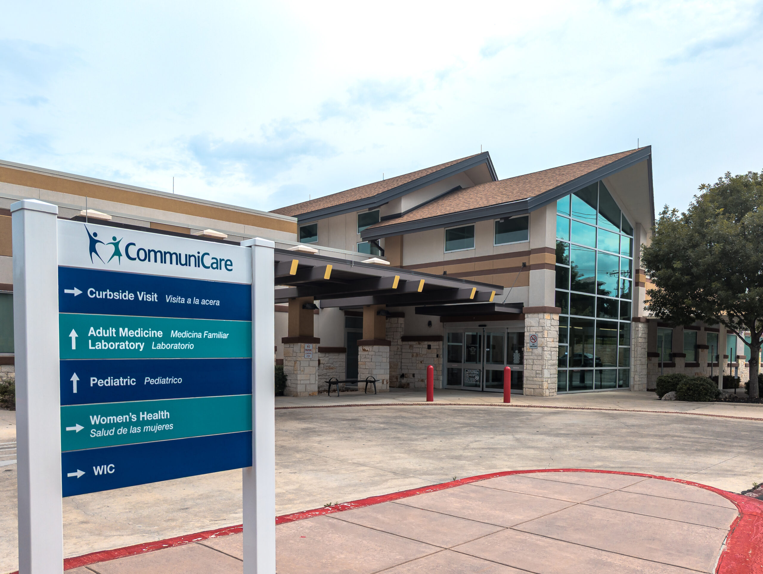 Exterior photo of the CommuniCare Northwest Campus clinic in San Antonio, TX. Photo credit: Matt Gomez.